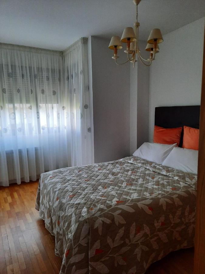 Apartamento Bulevar Burgo Εξωτερικό φωτογραφία